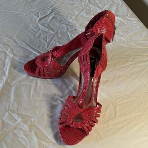White House Black Market Pink Textured Heels